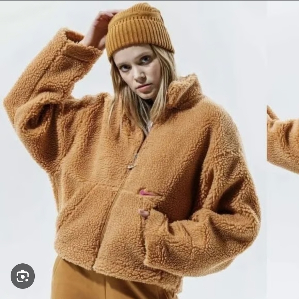 Nike Women's Sz. M. Brown & Pink Swoosh Sherpa Cropped Teddy Jacket